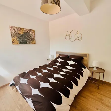 Maison Privee, Calme, Parking, Jardin Villa *