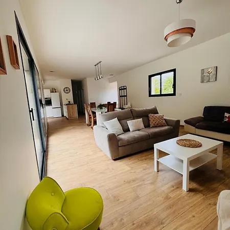 Maison Privee, Calme, Parking, Jardin Villa Reviers